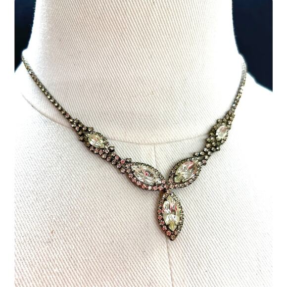 Unbranded Jewelry - Vintage Rhinestone Necklace Silvertone 16 Inch Foldover Clasp 1.5" Drop